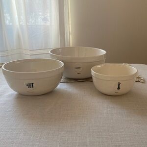 Rae Dunn Icon collection Bakeware White Mixing Bowls. Set of 3